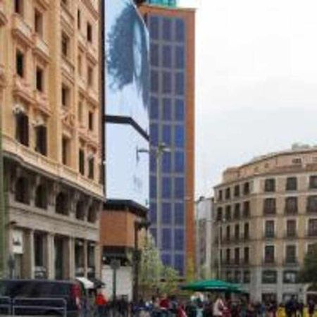 Apartamento Sotano En Gran Via Madrid Exterior foto