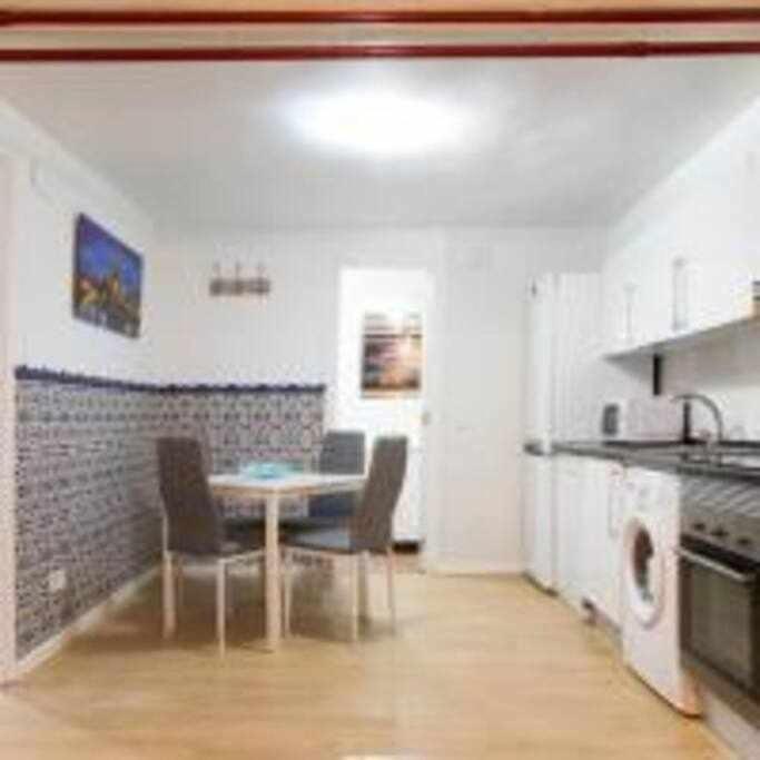 Apartamento Sotano En Gran Via Madrid Exterior foto