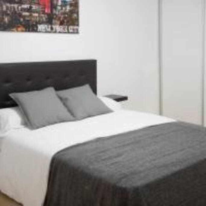 Apartamento Sotano En Gran Via Madrid Exterior foto