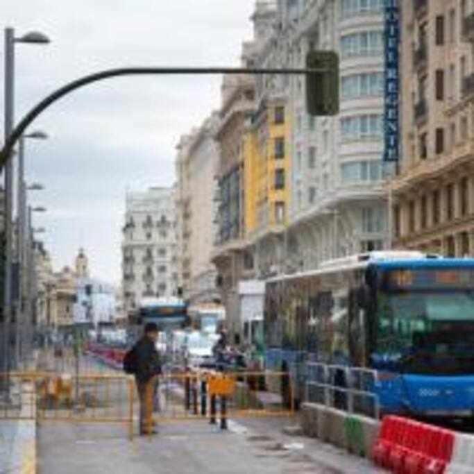 Apartamento Sotano En Gran Via Madrid Exterior foto